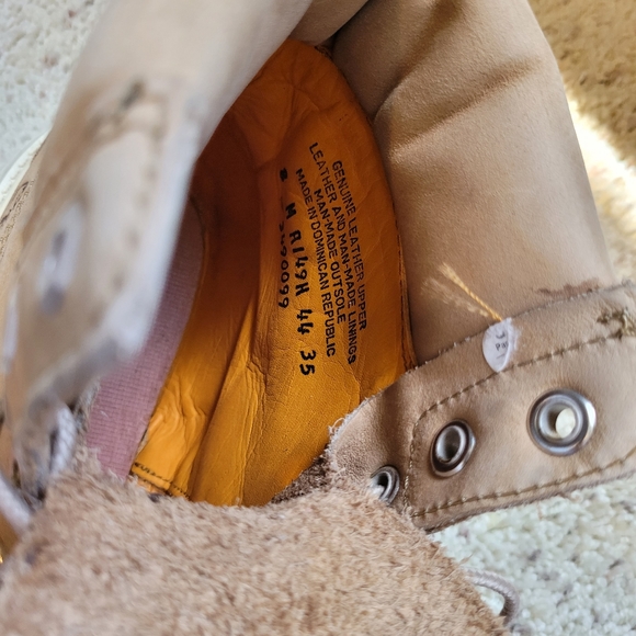 Timberland Boots - Picture 8 of 9